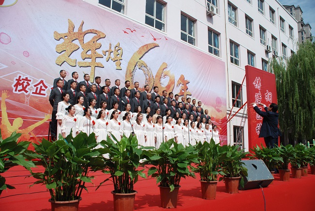 学院演出2.JPG